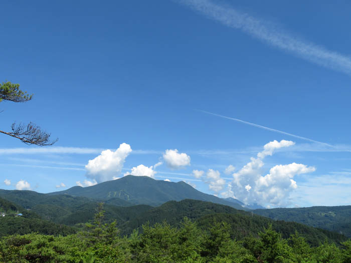 photo：青空に立つ雲：地附山
