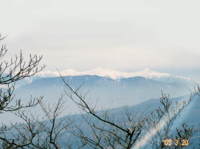 photo：白峰三山（農鳥岳　間の岳　北岳）：越前岳