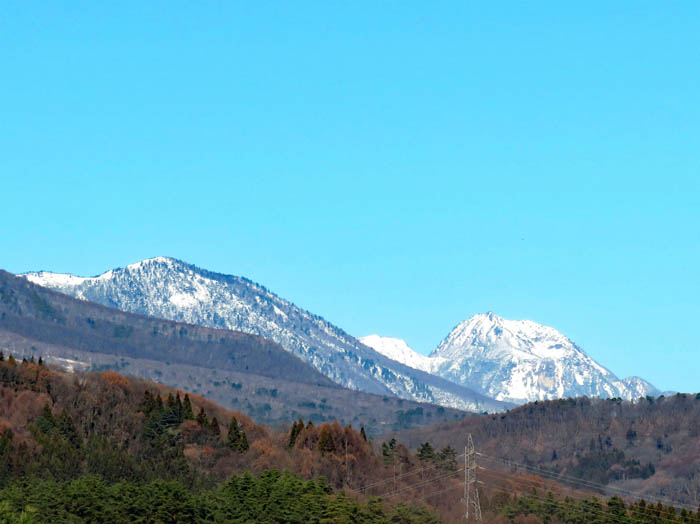 photo：地附山山頂から黒姫山、妙高山：地附山