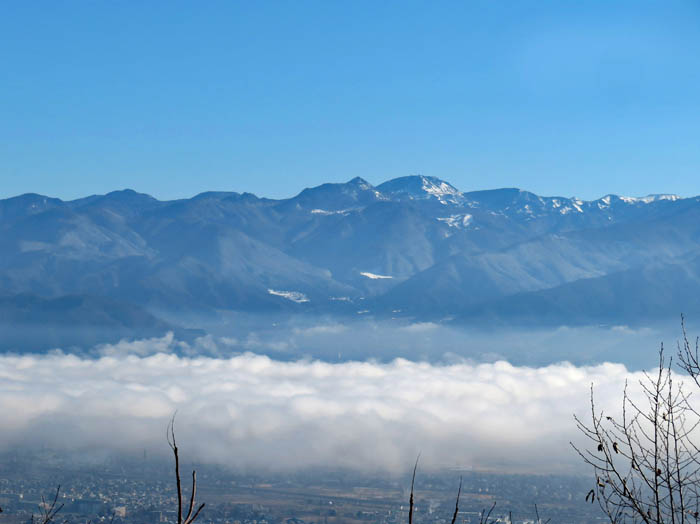 photo：雲海の上に笠岳、横手山：地附山から