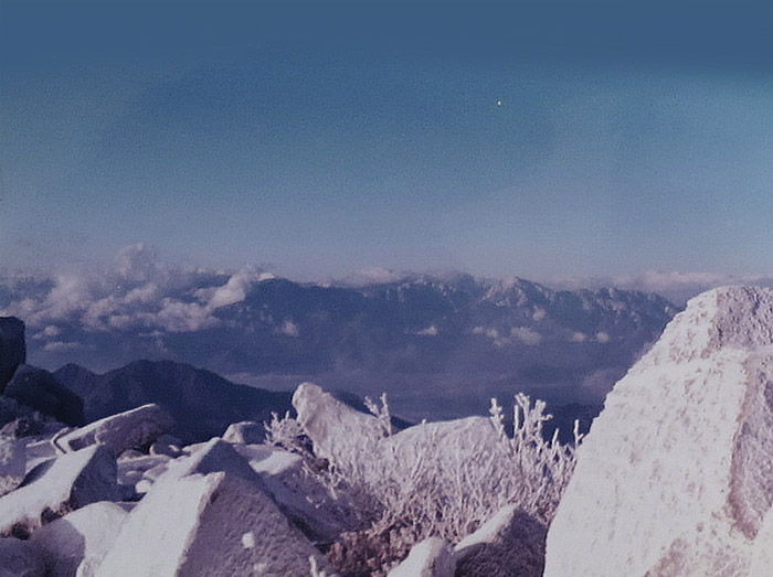 photo：山頂から八ヶ岳を見る：金峰山