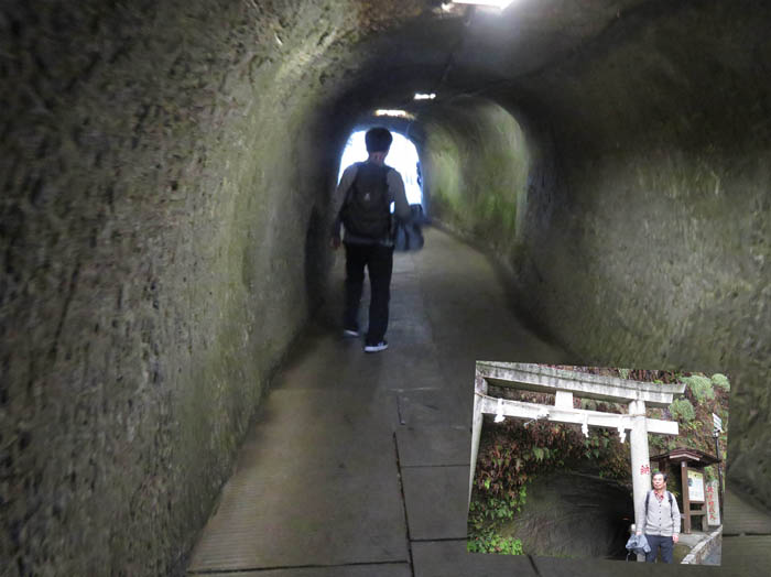 photo：銭洗弁天へのトンネル