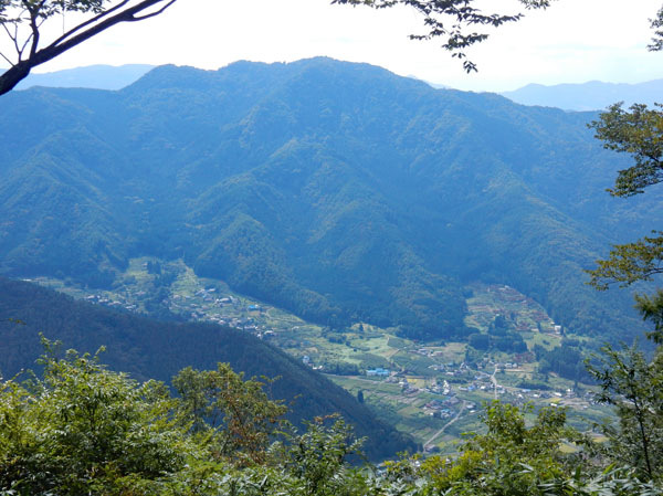 photo：奇妙山と山麓・保科・若穂太郎山山頂から