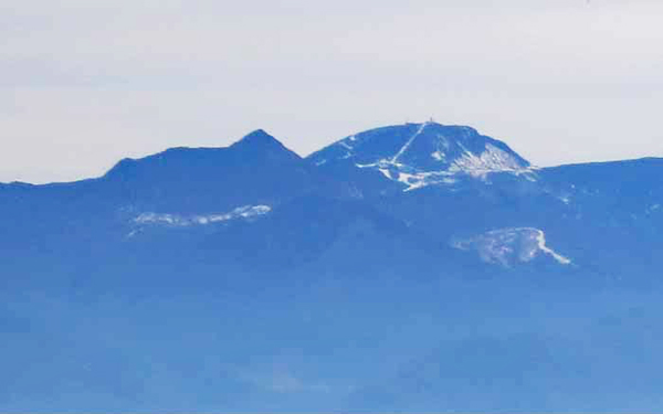 写真・葛山から見た笠岳