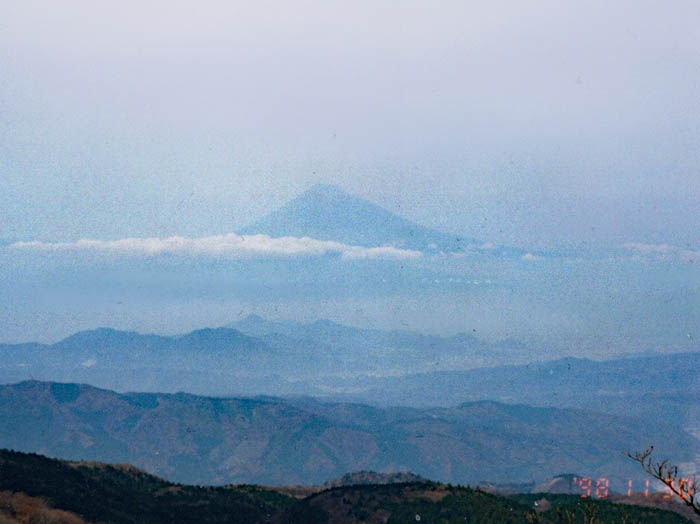 photo：富士山が霞んでいる：天城山