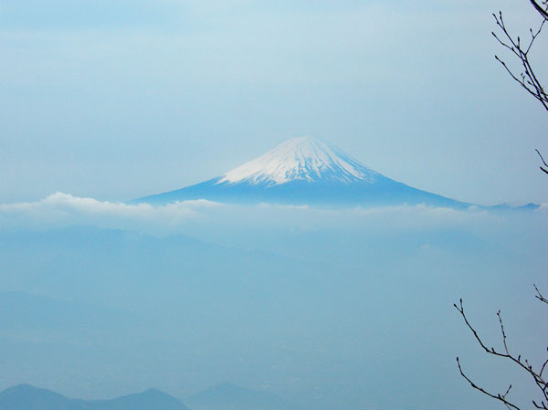 photo：秀麗な富士山・乾徳山から