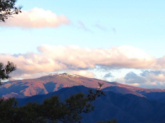 photo：夕焼けの根子岳・地附山から