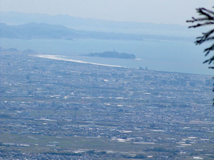 photo：江ノ島が見える・大山山頂