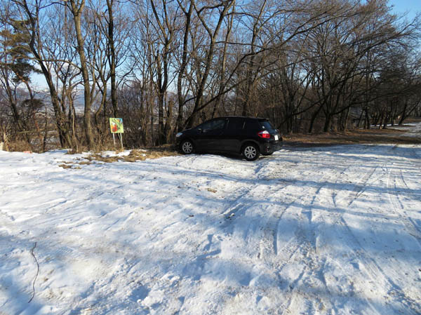 photo：雪が積もった妻女山駐車場