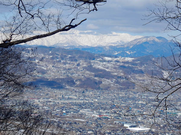 photo：虫倉山と白馬岳