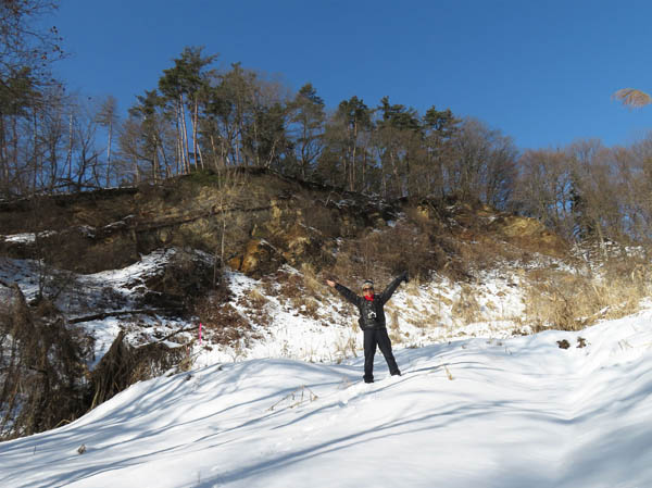 photo：有旅茶臼山の崖