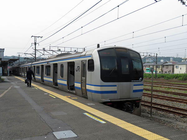 photo：E217系電車・横須賀線久里浜駅