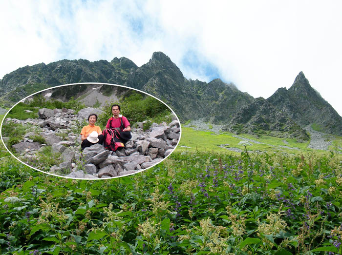 photo23涸沢カールのお花畑で