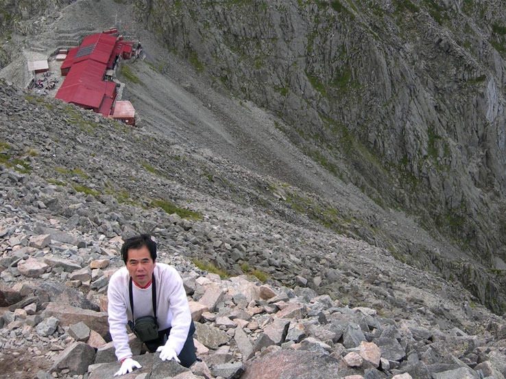 photo42山荘が下に/涸沢岳