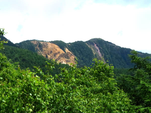 photo：赤ゾレから水ノ塔山：池の平湿原 