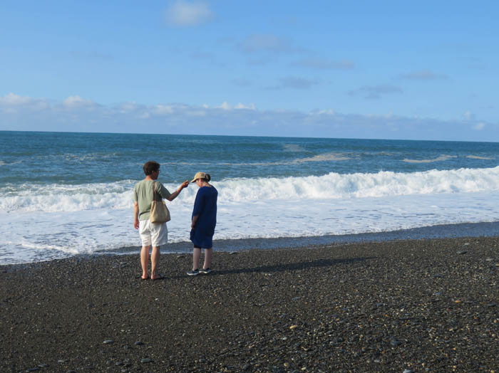 ヒスイ海岸で