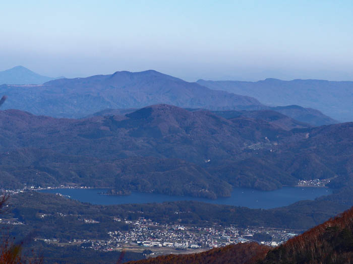 野尻湖：瑪瑙山山頂から