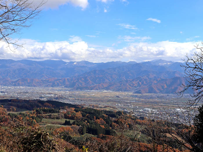 photo13山頂から志賀の山々を見る：髻山 