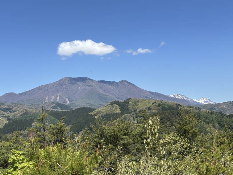 飯縄山