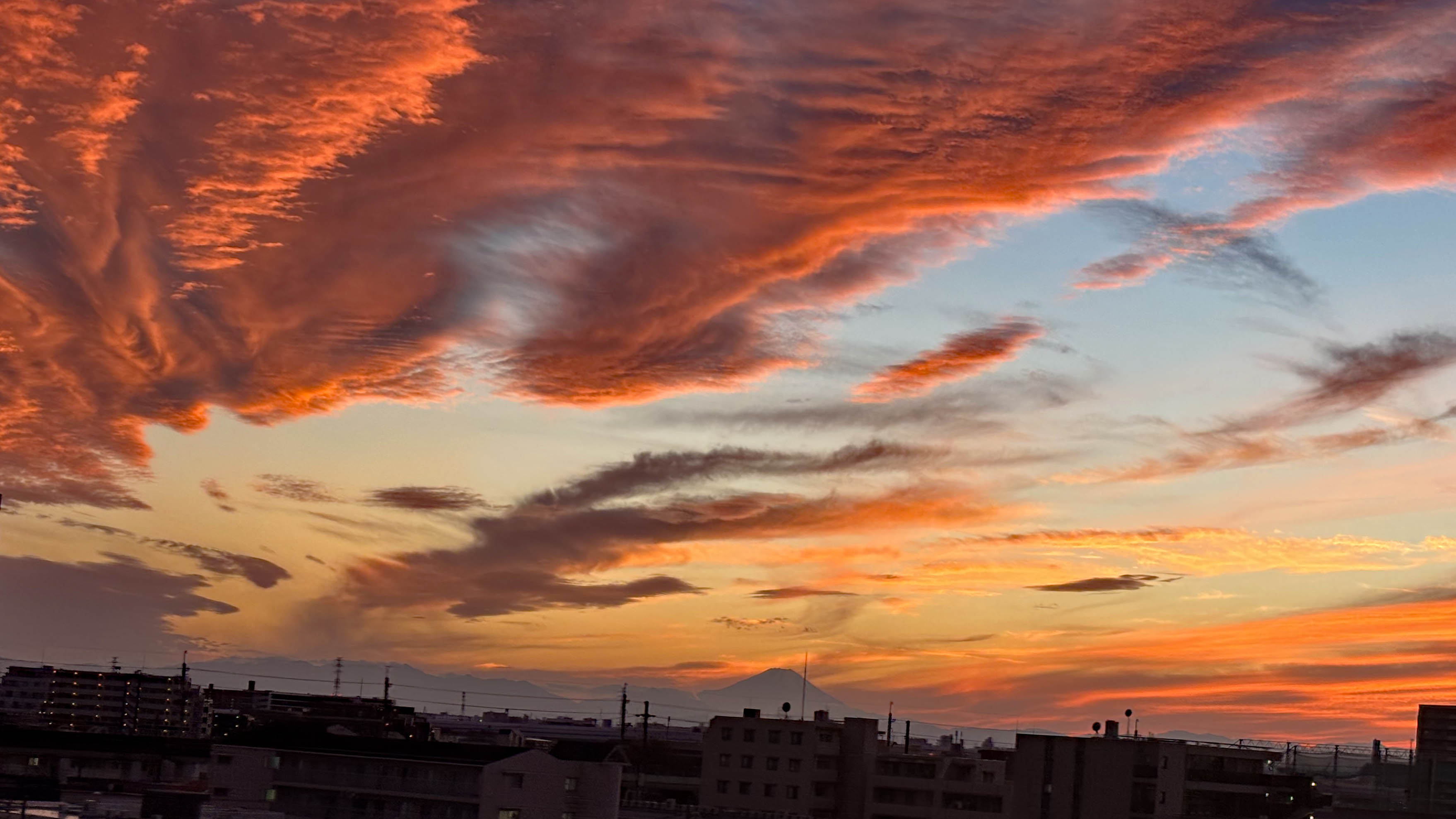 富士と夕焼け雲