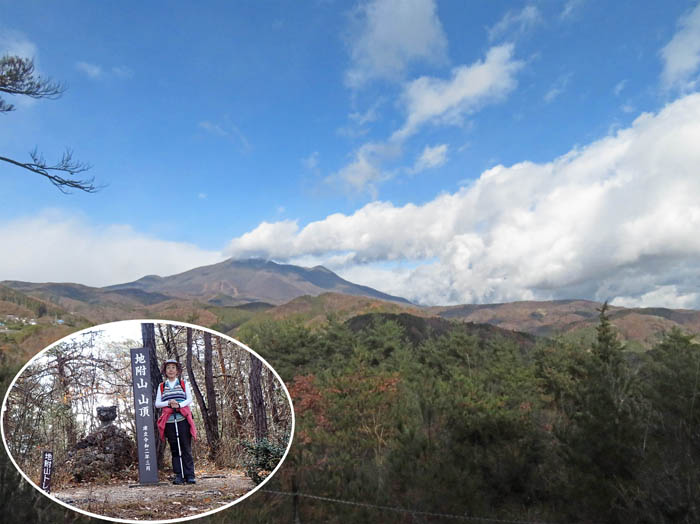 photo13静かな山頂から飯縄山