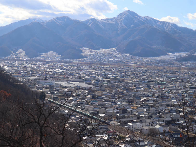 貨物列車、冠着山