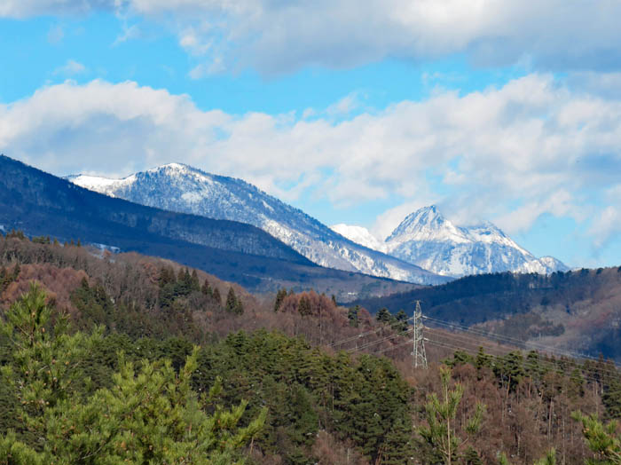 photo5白くなった黒姫山、妙高山1207