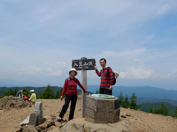 見晴らしの良い入笠山山頂