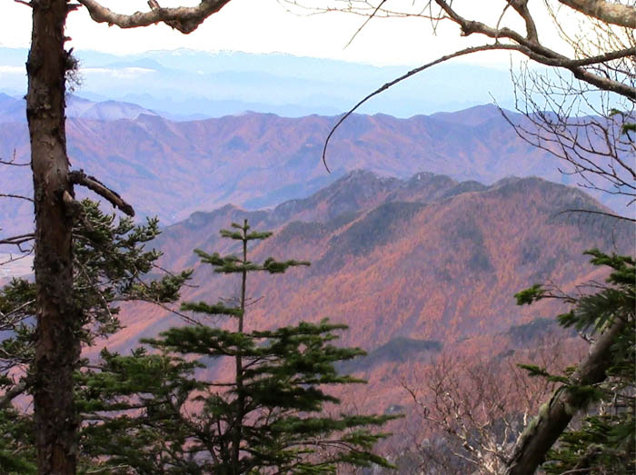 写真・秩父から上信越の山まで：朝日岳から