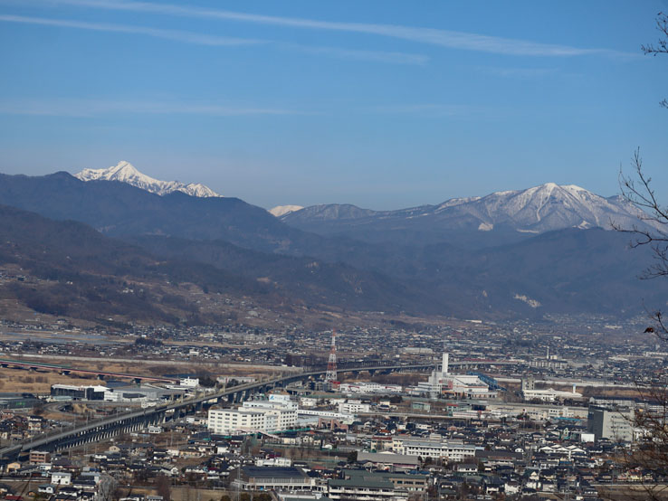 高妻山（左）と飯縄山