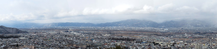 photo：9鎌田山山頂から須坂の町と長野市方面