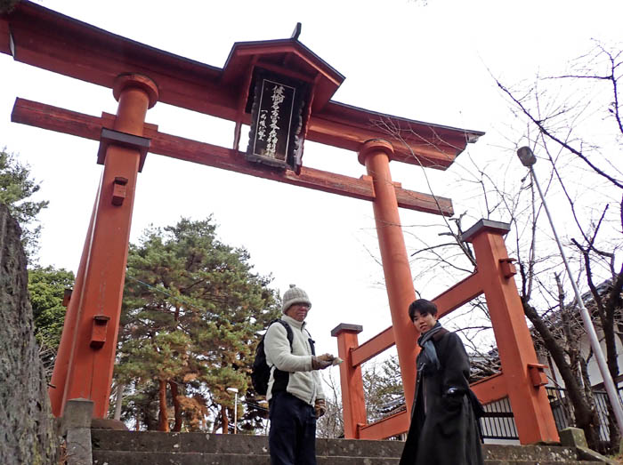 photo8県社の鳥居