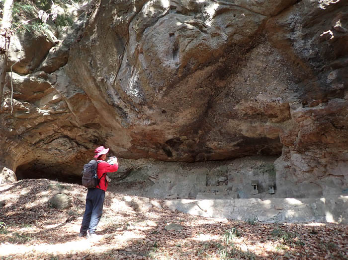 photo5岩戸観音堂の跡