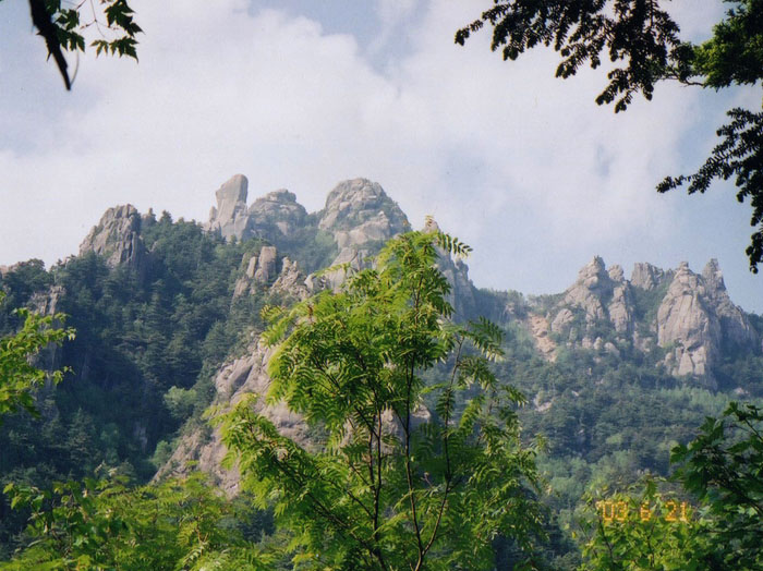 photo：山頂の岩峰群・瑞牆山