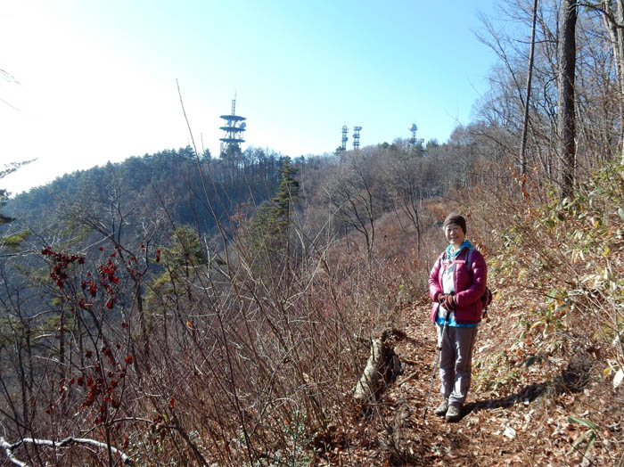 三登山山頂部に立つ電波塔群